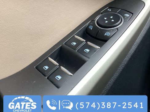 Used 2023 Ford Explorer Limited image 30