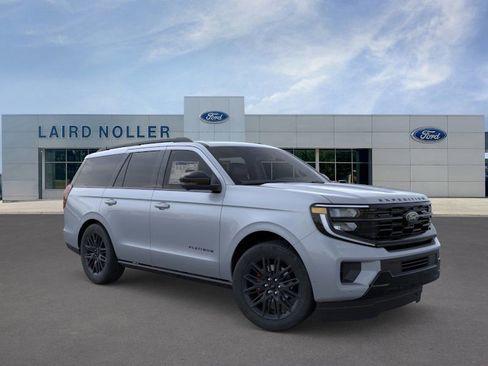 New 2025 Ford Expedition Platinum w/ Stealth Performance Package image 7