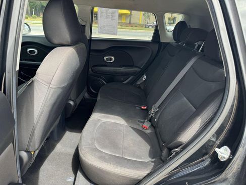 Used 2016 Kia Soul image 10