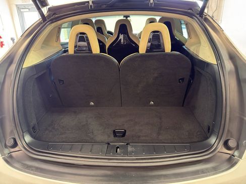Used 2016 Tesla Model X 90D image 30