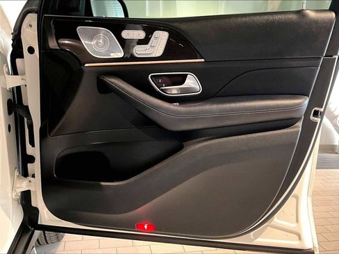 Used 2020 Mercedes-Benz GLE 350 4MATIC image 27