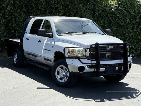 Used 2006 Dodge Ram 2500 Truck SLT w/ Light Group image 1