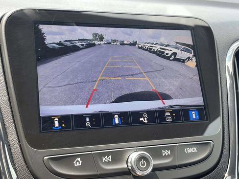Used 2024 Chevrolet Equinox RS FWD image 36
