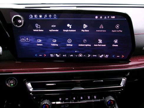 New 2026 Chevrolet Traverse RS w/ LPO, Floor Liner Package image 5