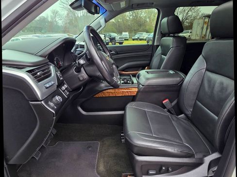 Used 2018 Chevrolet Tahoe Premier image 9