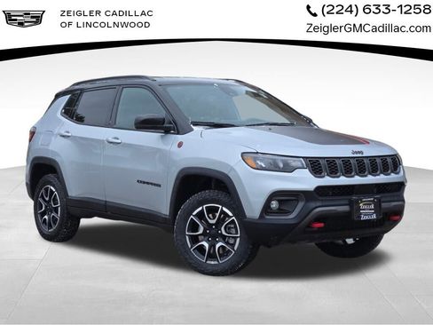 Used 2024 Jeep Compass Trailhawk image 1
