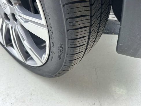 Used 2020 Cadillac XT4 Premium Luxury image 20