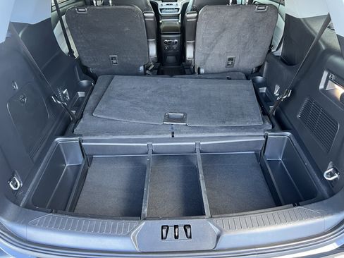 Used 2023 Ford Explorer XLT w/ Equipment Group 202A image 49