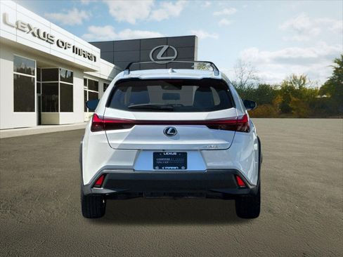 Used 2025 Lexus UX 300h FWD w/ Accessory Package (Z2) image 9