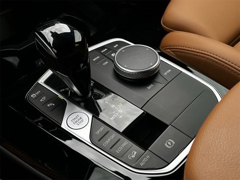 Used 2022 BMW X3 M40i w/ Parking Assistance Package image 17