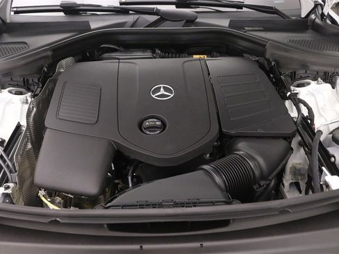 New 2026 Mercedes-Benz GLC 300 image 11