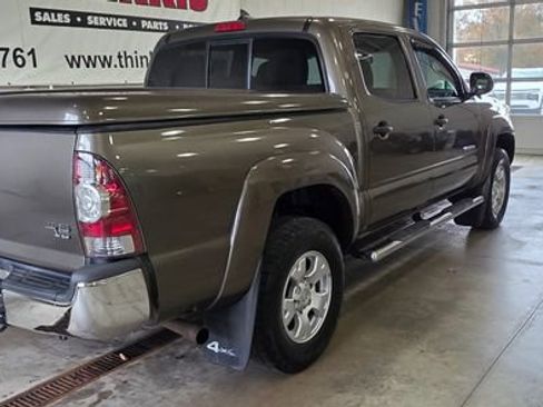 Used 2012 Toyota Tacoma 4x4 Double Cab image 5
