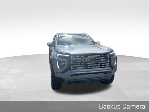 Used 2023 GMC Sierra 1500 AT4 w/ Technology Package AWD/4WD image 5