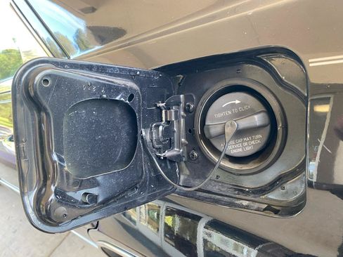 Used 2007 Chrysler 300 C RWD image 22