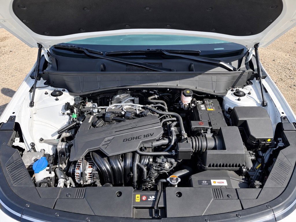 Used 2025 Hyundai Kona SEL FWD image 11