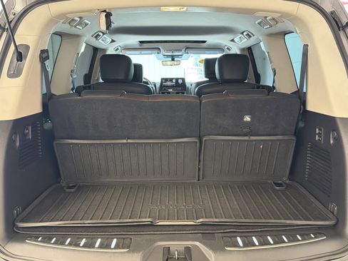 Used 2023 Nissan Armada Platinum w/ Captain's Chairs Package RWD image 9