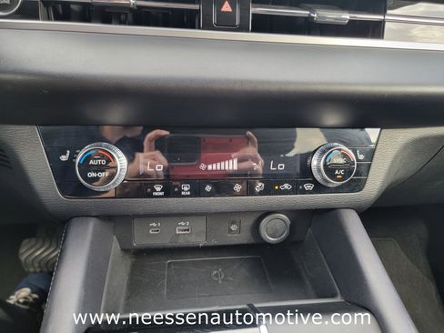 Used 2024 Mitsubishi Outlander Ralliart image 23