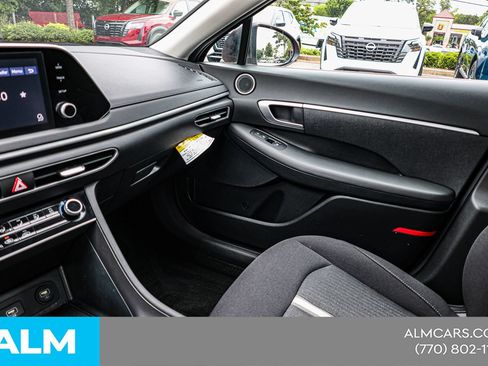 Used 2023 Hyundai Sonata SE w/ Preferred Accessory Package FWD image 35