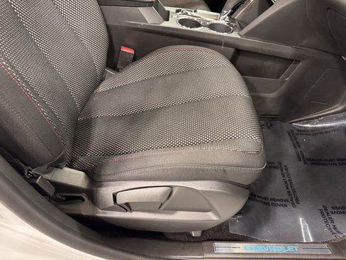 Used 2016 Chevrolet Equinox LT image 27