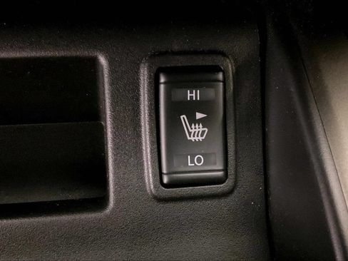 Used 2024 Nissan Titan SV w/ SV Bronze Edition Package RWD image 31