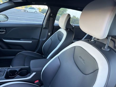 Used 2025 Kia K4 GT-Line Turbo image 9