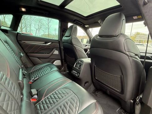 Used 2019 Maserati Levante Trofeo AWD/4WD image 22