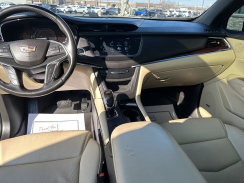 Used 2019 Cadillac XT5 Premium Luxury image 13