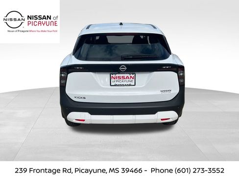 New 2026 Nissan Kicks S image 4