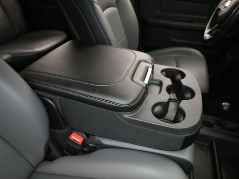 Used 2024 RAM 3500 Tradesman w/ Chrome Appearance Group image 39