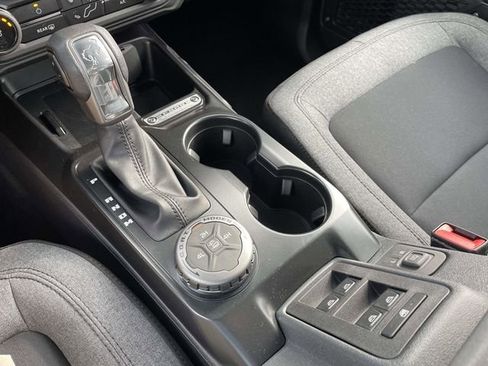 New 2025 Ford Bronco 4-Door AWD/4WD image 12