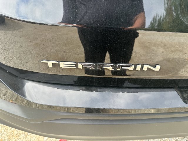Used 2024 GMC Terrain SLE FWD image 52