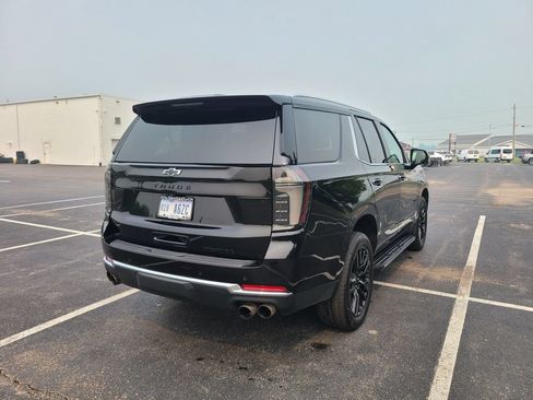 Used 2025 Chevrolet Tahoe Premier AWD/4WD image 7