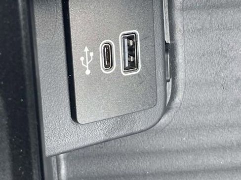 New 2026 Ford Expedition Active RWD image 21