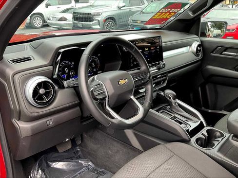 Used 2024 Chevrolet Colorado LT w/ LT Convenience Package image 13