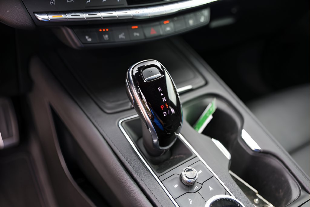 Certified 2023 Cadillac XT4 Sport FWD image 20