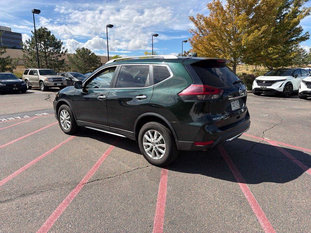 Used 2019 Nissan Rogue SV AWD/4WD image 5