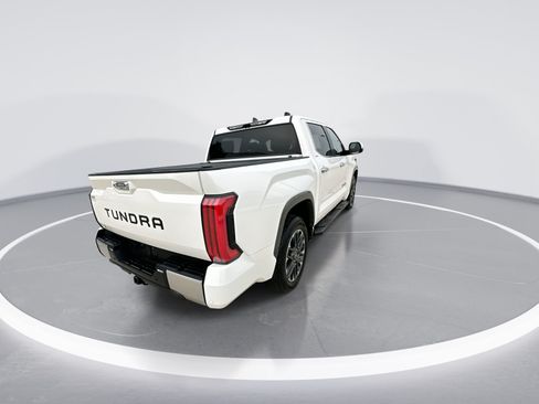 Used 2025 Toyota Tundra Limited AWD/4WD image 8