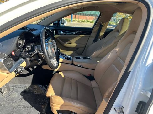 Used 2019 Porsche Panamera 4S image 10