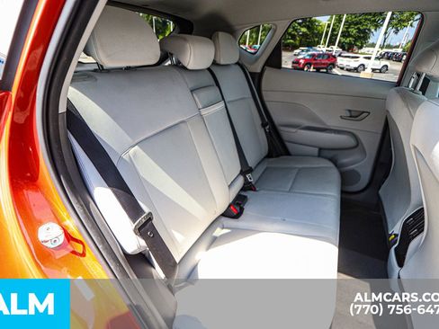 Used 2024 Hyundai Kona SEL image 24