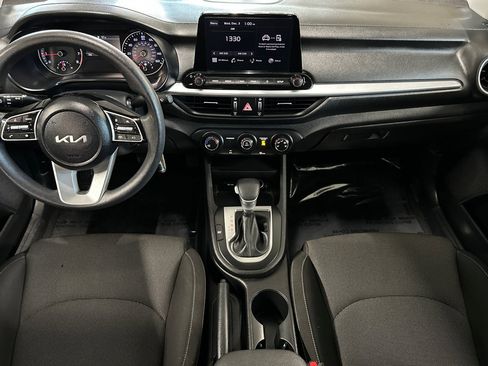 Used 2023 Kia Forte LXS w/ LXS Technology Package image 13