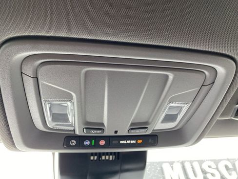 Used 2024 Chevrolet Silverado 2500 Custom w/ Custom Convenience Package AWD/4WD image 19