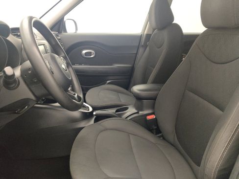 Used 2019 Kia Soul FWD image 17