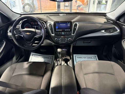 Used 2024 Chevrolet Malibu LT FWD image 24