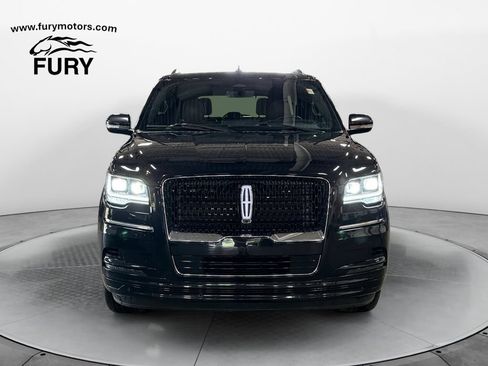 Used 2024 Lincoln Navigator L Reserve w/ Equipment Group 201A AWD/4WD image 9