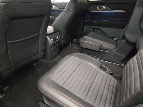 New 2026 Ford Explorer ST-Line w/ ST-Line Street Pack RWD image 31