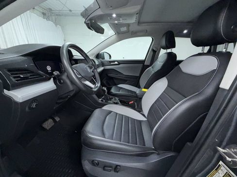 Used 2023 Volkswagen Taos SEL AWD/4WD image 4