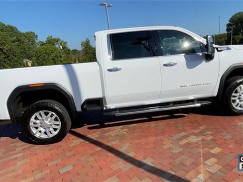 Used 2024 GMC Sierra 2500 SLT w/ SLT Premium Package image 2