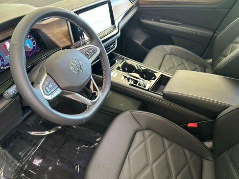 New 2026 Volkswagen Atlas SE AWD/4WD image 9