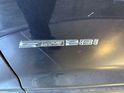 Used 2017 BMW X3 sDrive28i RWD image 10