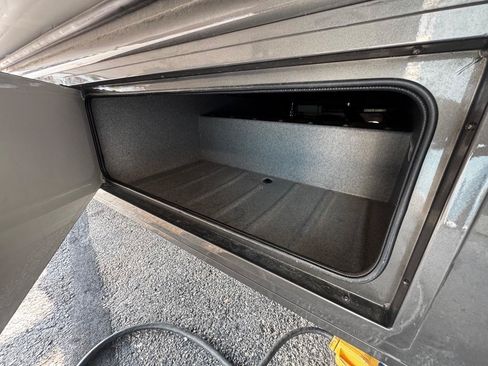 Used 2017 Ford E-450 and Econoline 450 Super Duty w/ Motorhome Prep Package RWD image 16